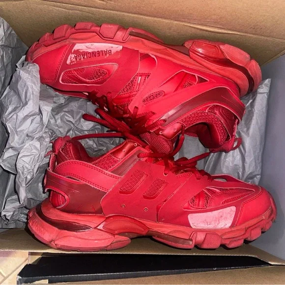 Balenciaga | Shoes | Balenciaga Vibrant Red Athletic Shoes  display picture 3